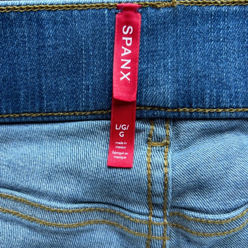 Spanx Flare Jeans Blue High Waist Stretch Pull On Wide Leg Front Seam Large Tall - Picture 8 of 16